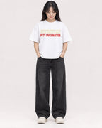 Mockup Boxy Heavyweight Tee White female full-body 13