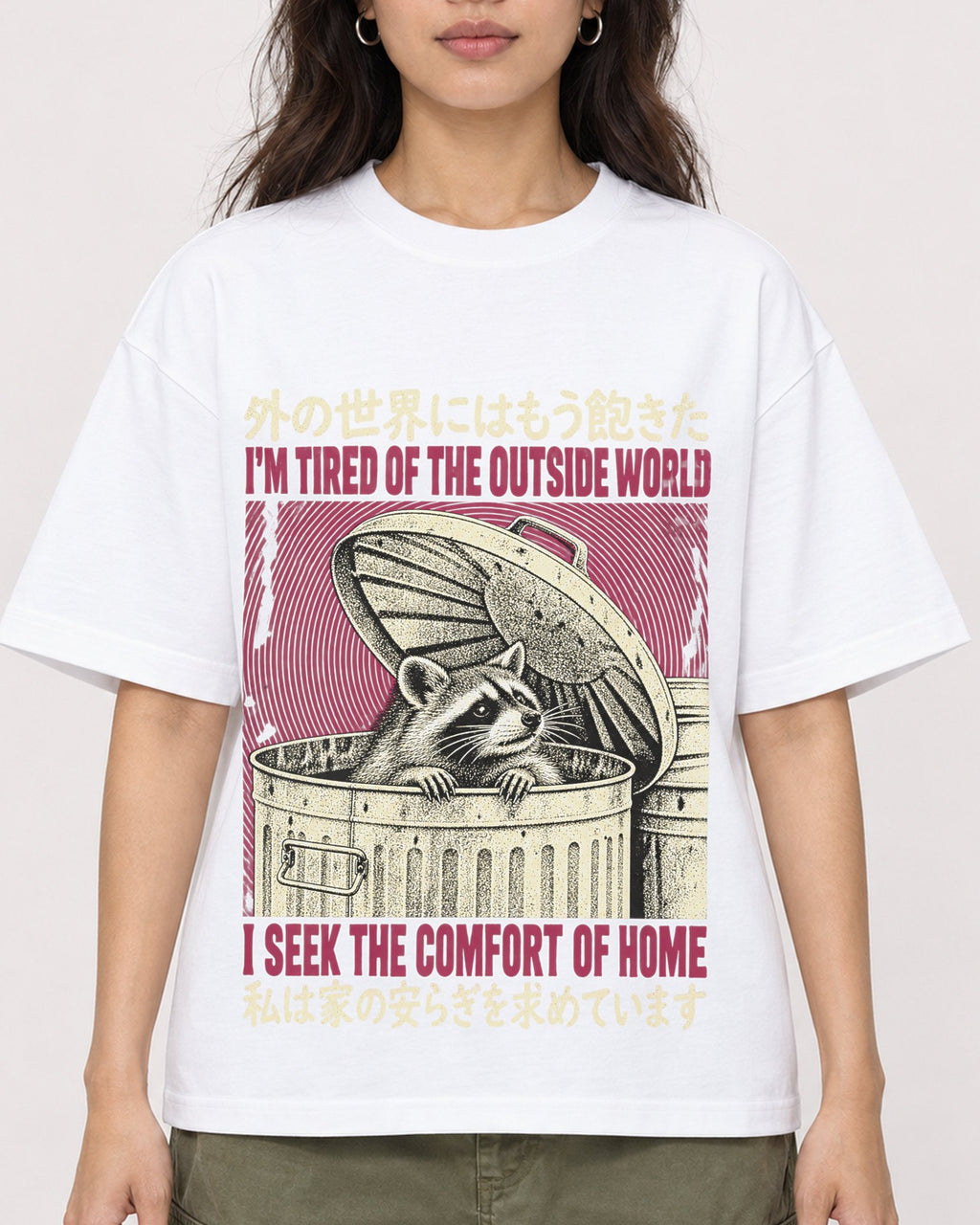 Mockup Boxy Heavyweight Tee White female close-up 02