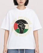 Mockup Boxy Heavyweight Tee White female close-up 11