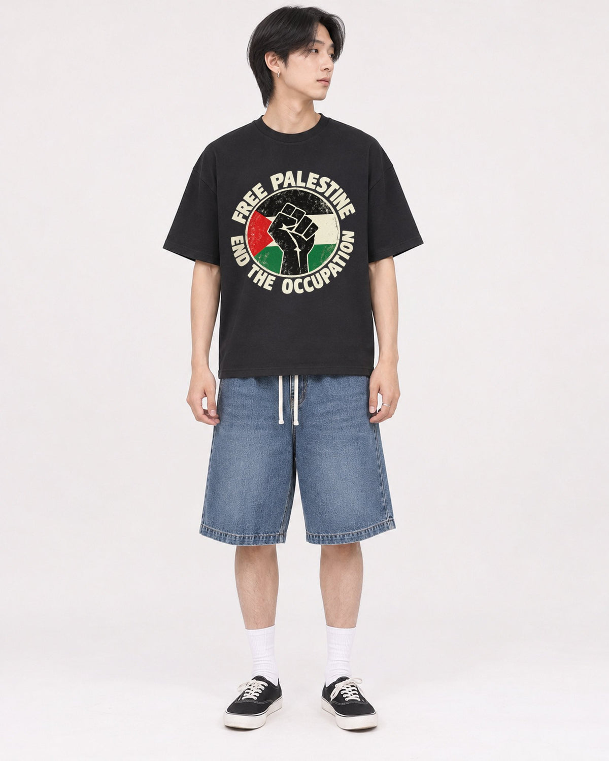 Mockup Boxy Heavyweight Tee Black male full-body 11