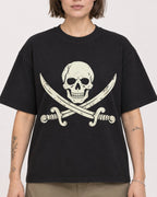 Mockup Boxy Heavyweight Tee Black female close-up 18