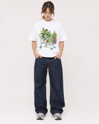 Mockup Boxy Heavyweight Tee White female full-body 29
