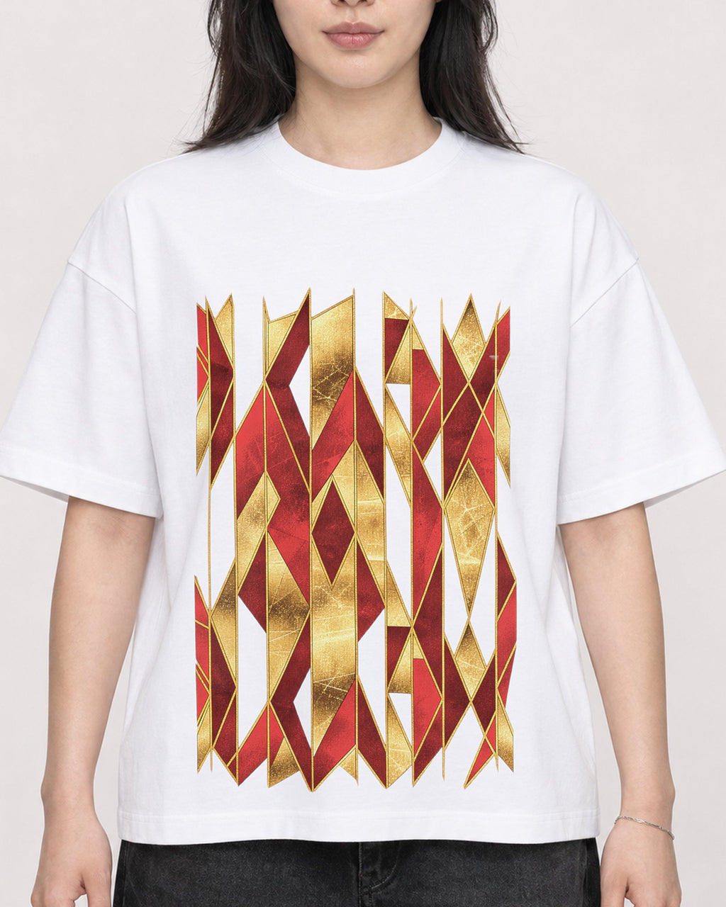 Mockup Boxy Heavyweight Tee White female close-up 13