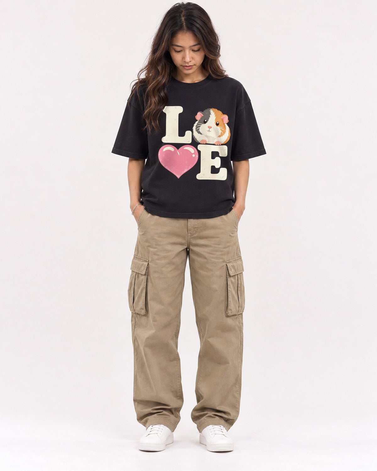Mockup Boxy Heavyweight Tee Black female full-body 02