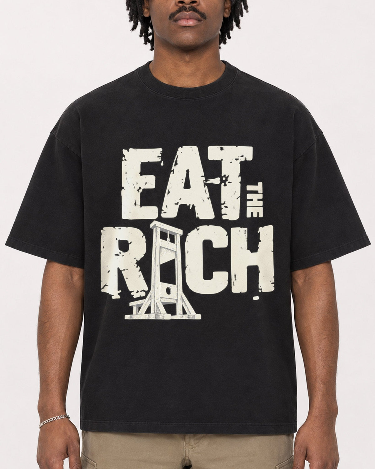 Mockup Boxy Heavyweight Tee Black male close-up 04