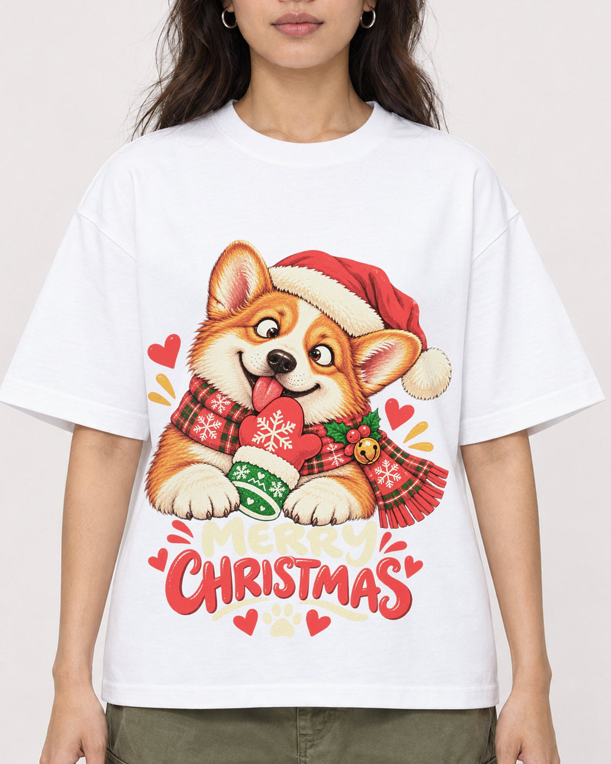 Mockup Boxy Heavyweight Tee White female close-up 02