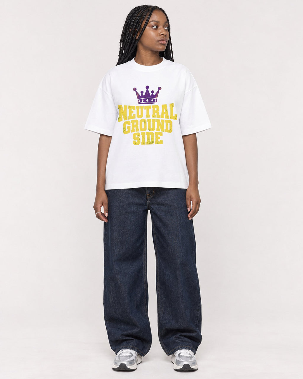 Mockup Boxy Heavyweight Tee White female full-body 04