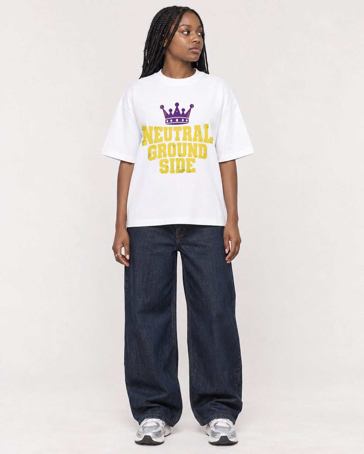 Mockup Boxy Heavyweight Tee White female full-body 04