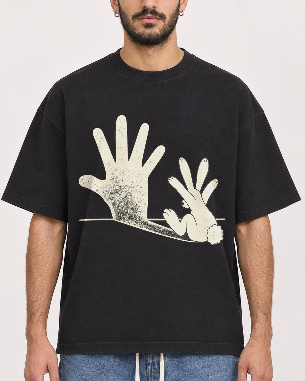 Mockup Boxy Heavyweight Tee Black male close-up 07