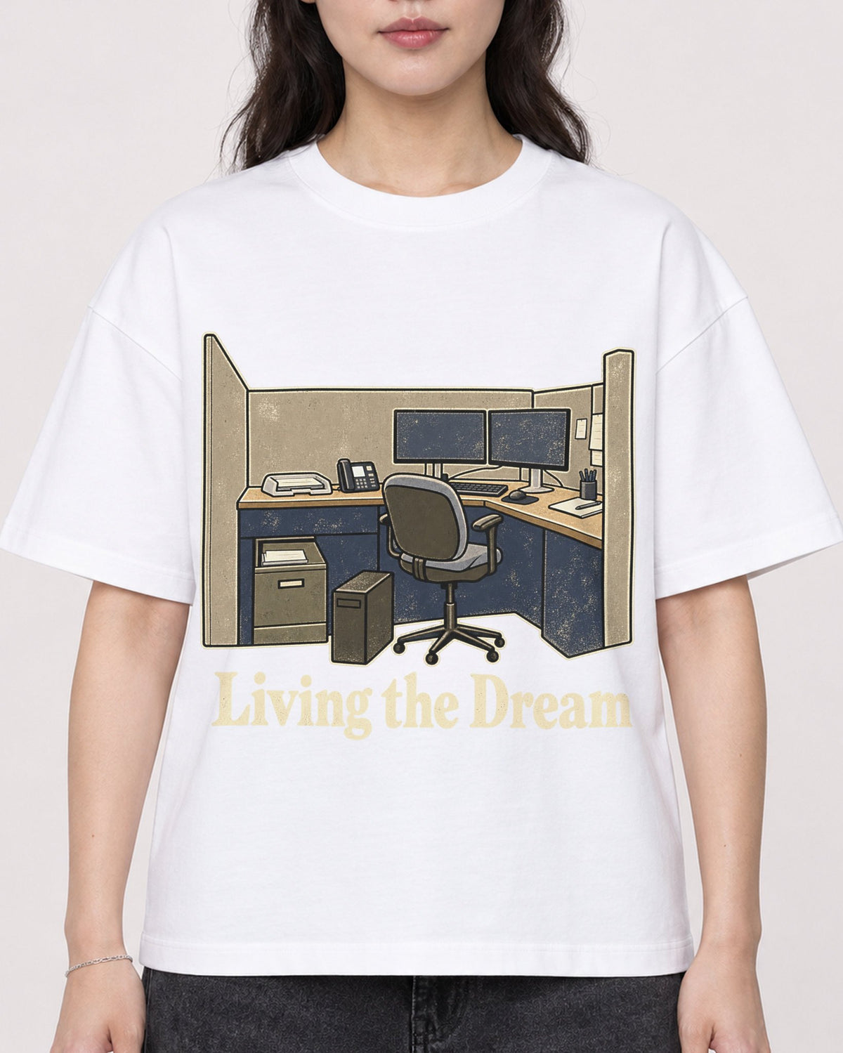 Mockup Boxy Heavyweight Tee White female close-up 03