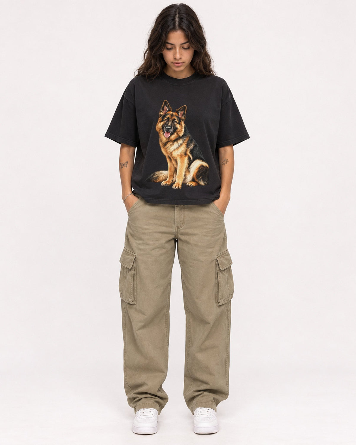 Mockup Boxy Heavyweight Tee Black female full-body 06
