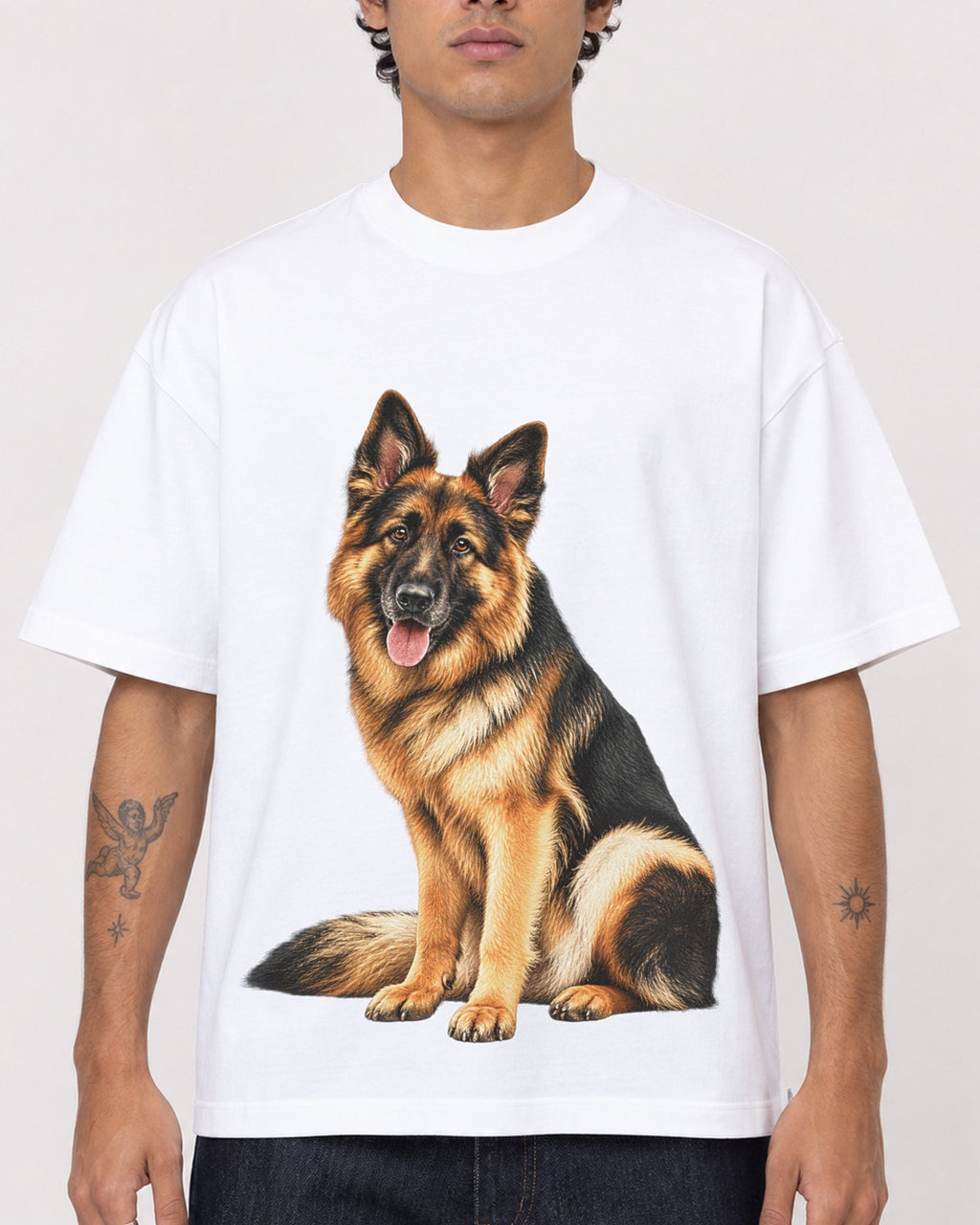 Mockup Boxy Heavyweight Tee White male close-up 06