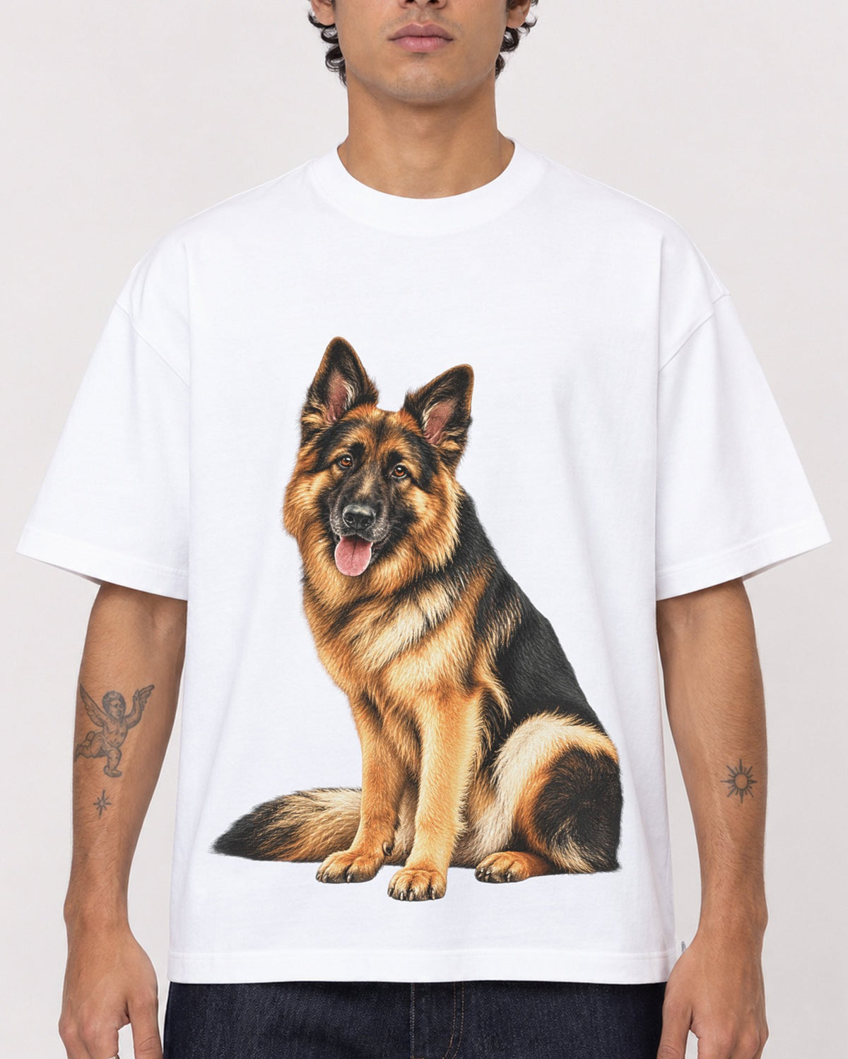 Mockup Boxy Heavyweight Tee White male close-up 06