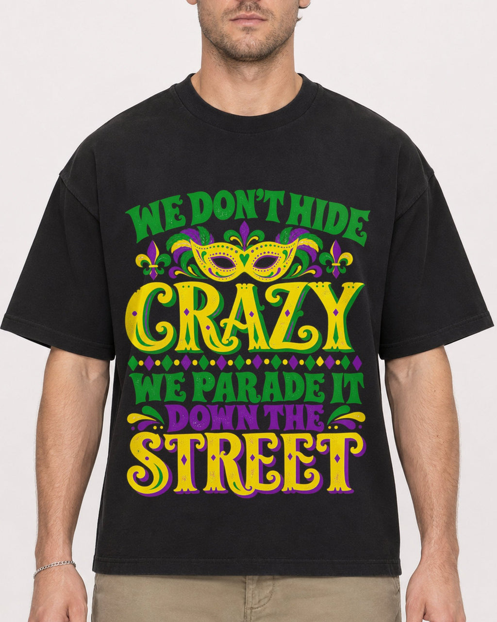 Mockup Boxy Heavyweight Tee Black male close-up 08