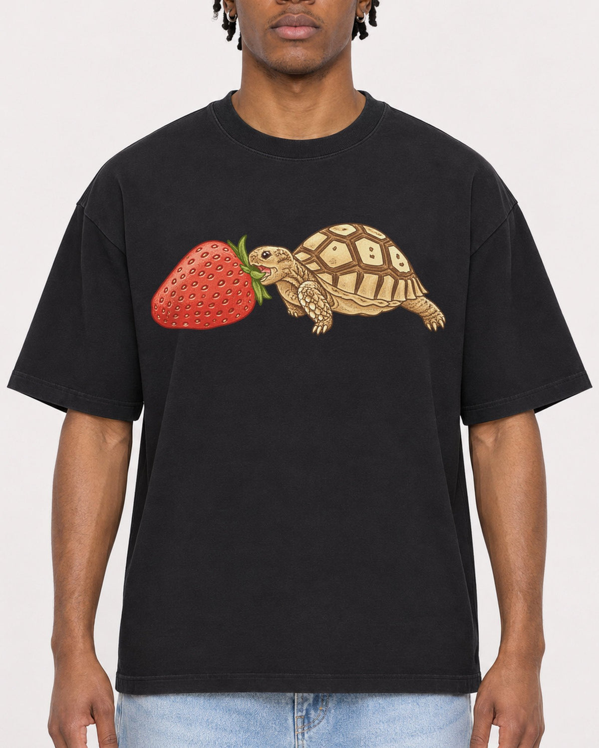 Mockup Boxy Heavyweight Tee Black male close-up 05
