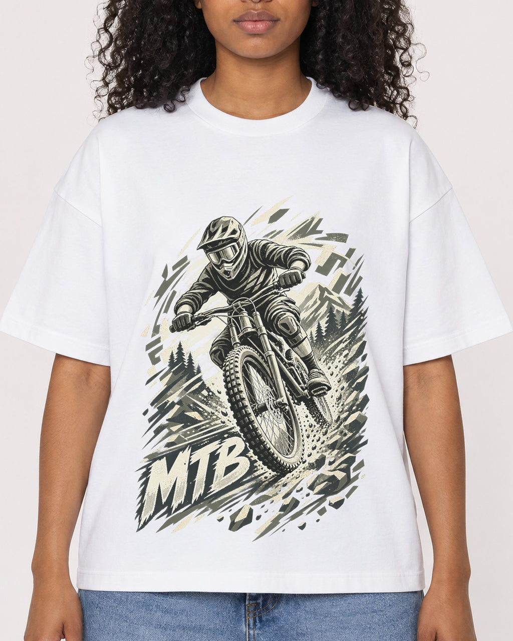 Mockup Boxy Heavyweight Tee White female close-up 05