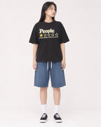 Mockup Boxy Heavyweight Tee Black female full-body 01