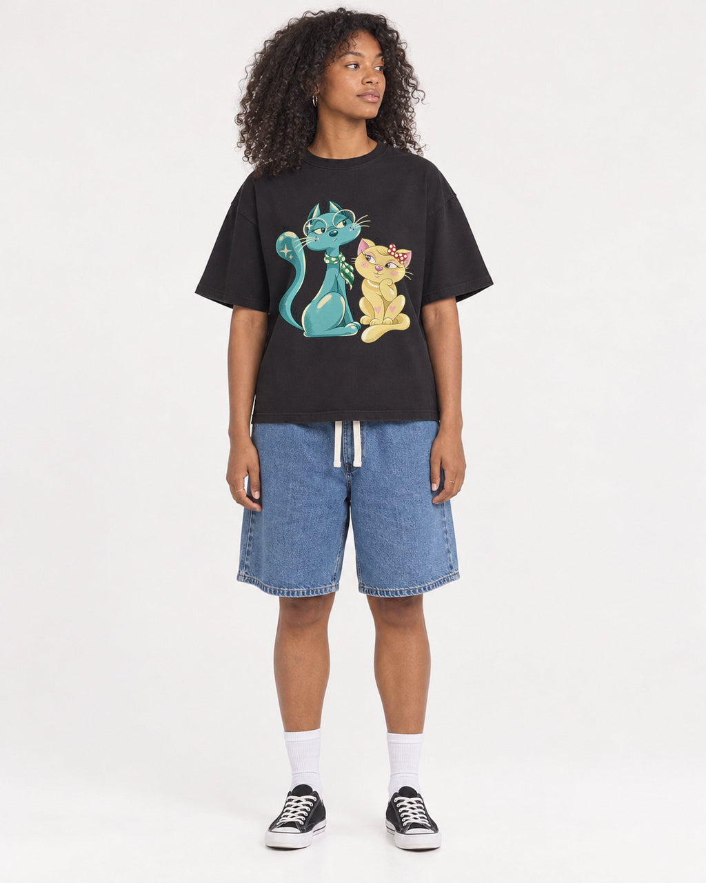 Mockup Boxy Heavyweight Tee Black female full-body 05