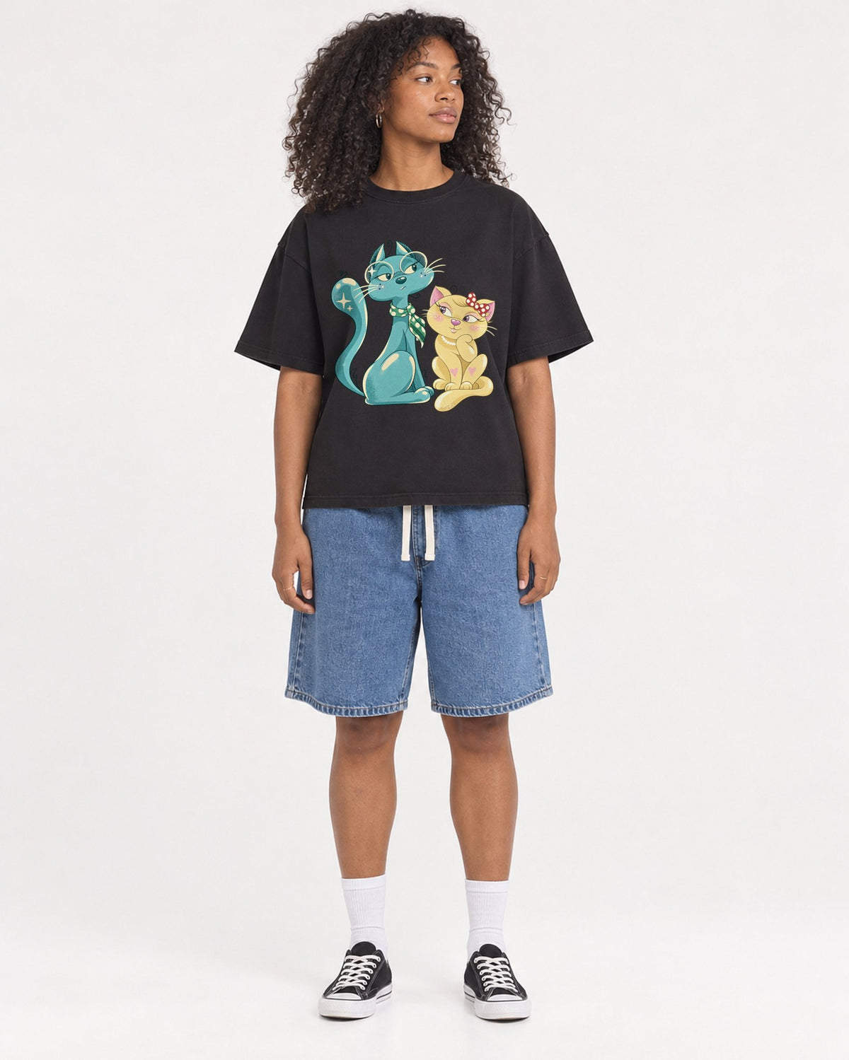 Mockup Boxy Heavyweight Tee Black female full-body 05