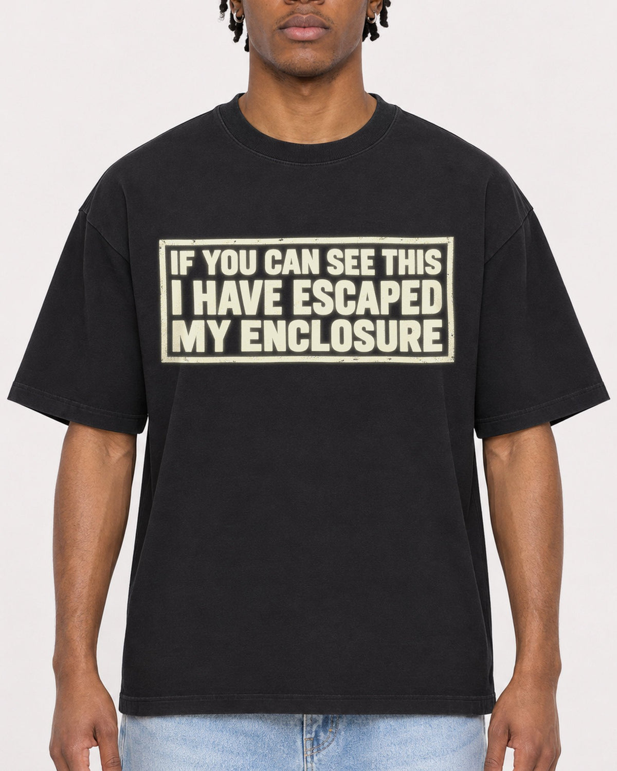 Mockup Boxy Heavyweight Tee Black male close-up 05