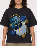 Mockup Boxy Heavyweight Tee Black female close-up 06