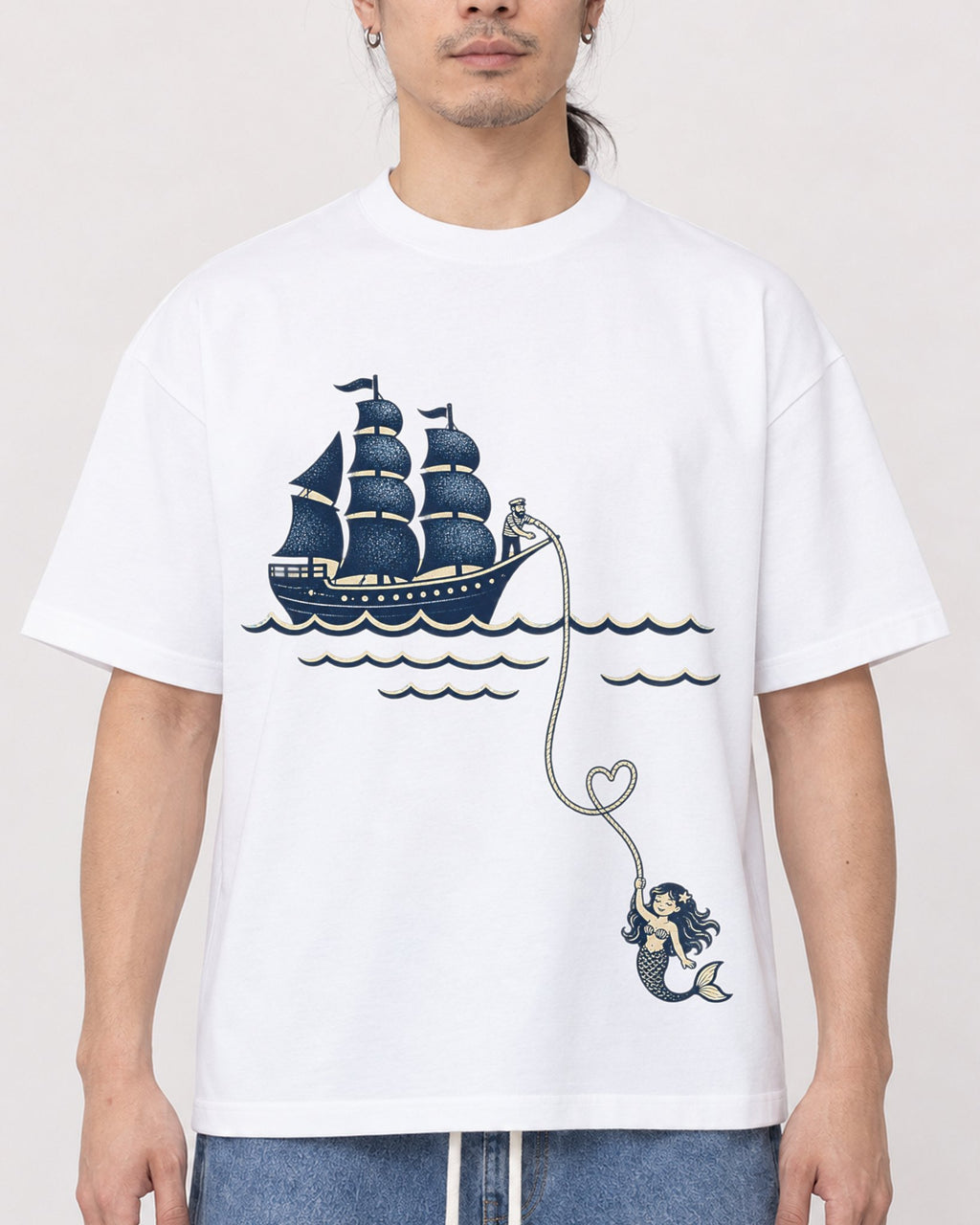 Mockup Boxy Heavyweight Tee White male close-up 43
