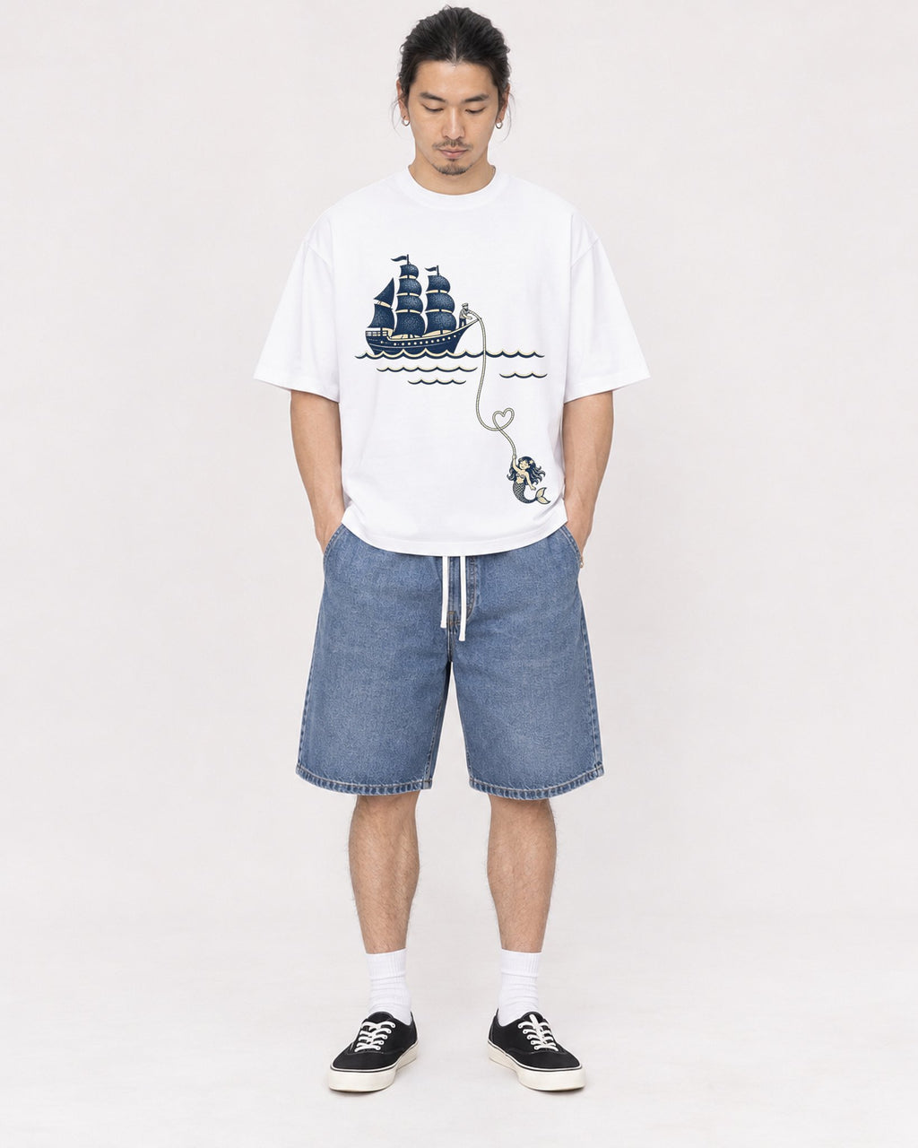 Mockup Boxy Heavyweight Tee White male full-body 43
