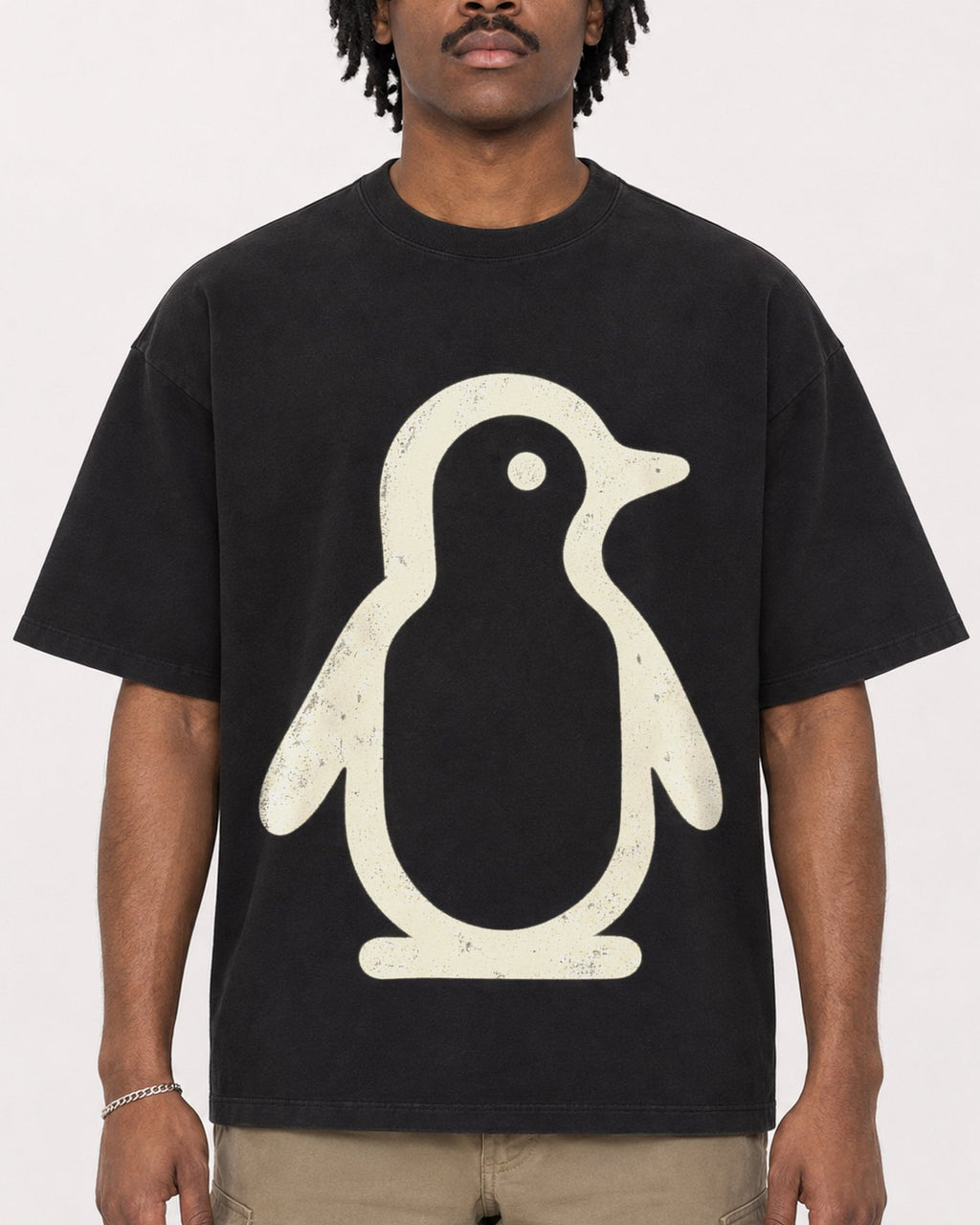 Mockup Boxy Heavyweight Tee Black male close-up 04