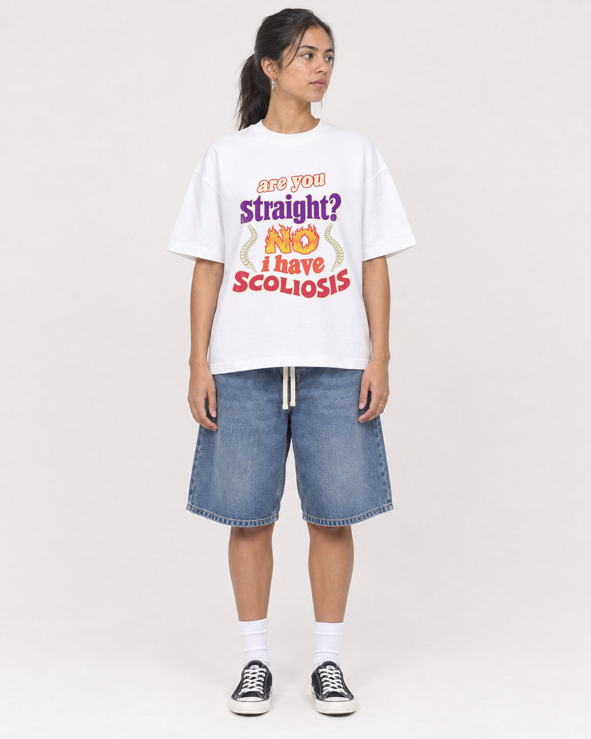 Mockup Boxy Heavyweight Tee White female full-body 16