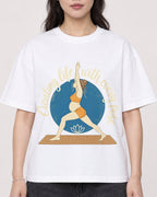 Mockup Boxy Heavyweight Tee White female close-up 03