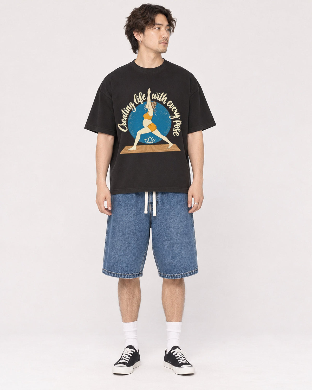 Mockup Boxy Heavyweight Tee Black male full-body 03