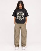 Mockup Boxy Heavyweight Tee Black female full-body 06