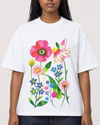 Mockup Boxy Heavyweight Tee White female close-up 04