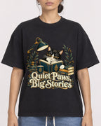 Mockup Boxy Heavyweight Tee Black female close-up 17
