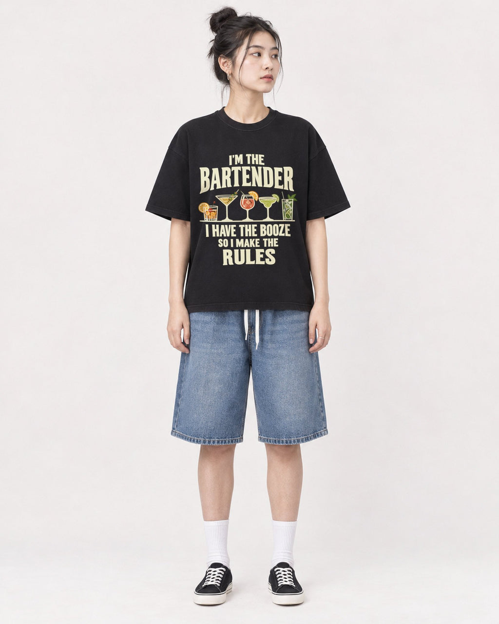 Mockup Boxy Heavyweight Tee Black female full-body 41