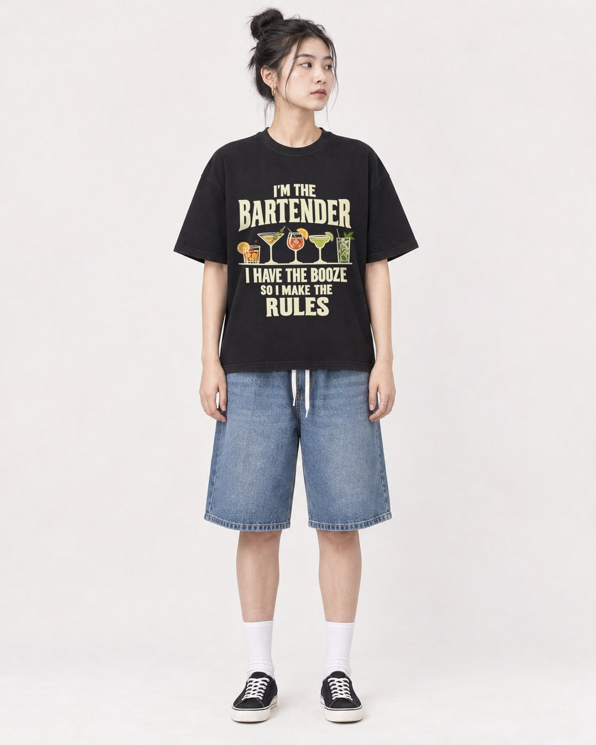 Mockup Boxy Heavyweight Tee Black female full-body 41