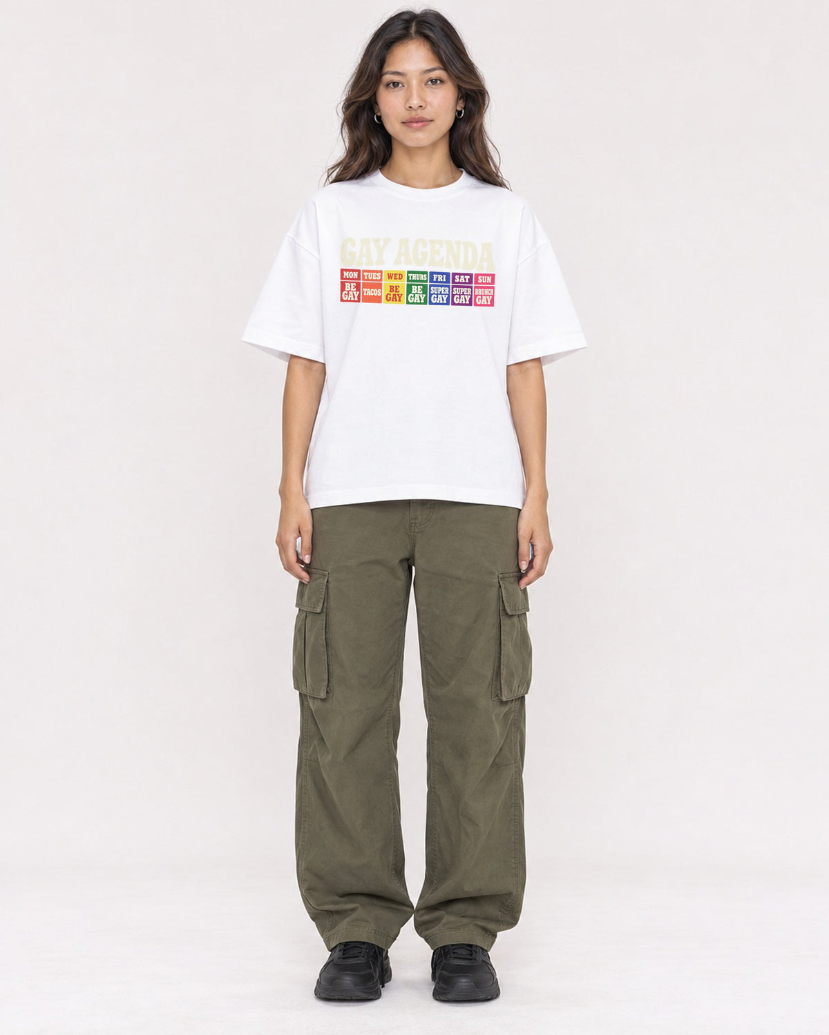 Mockup Boxy Heavyweight Tee White female full-body 02