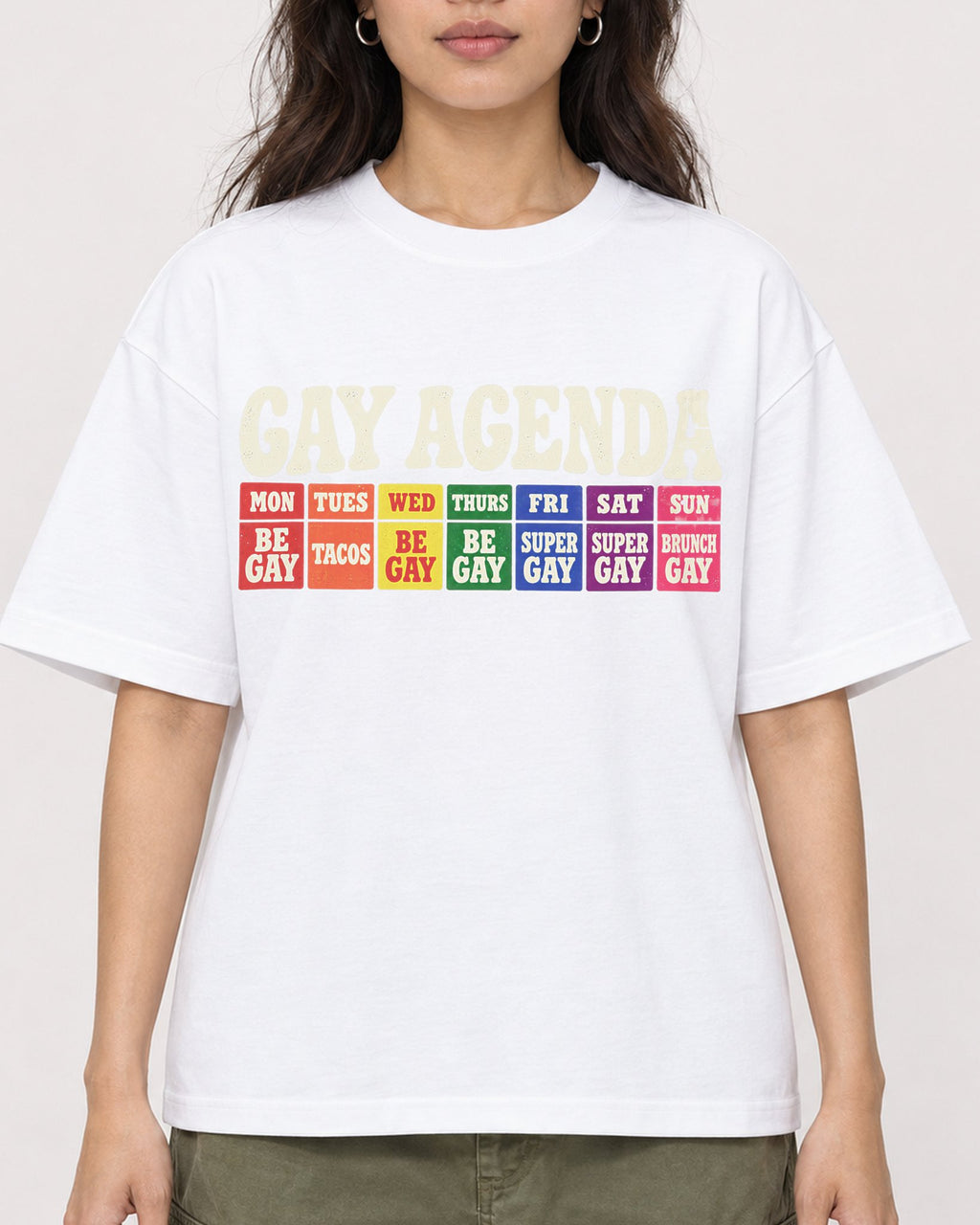 Mockup Boxy Heavyweight Tee White female close-up 02
