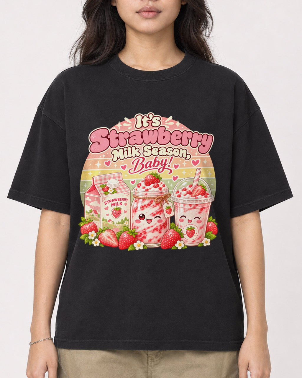 Mockup Boxy Heavyweight Tee Black female close-up 02
