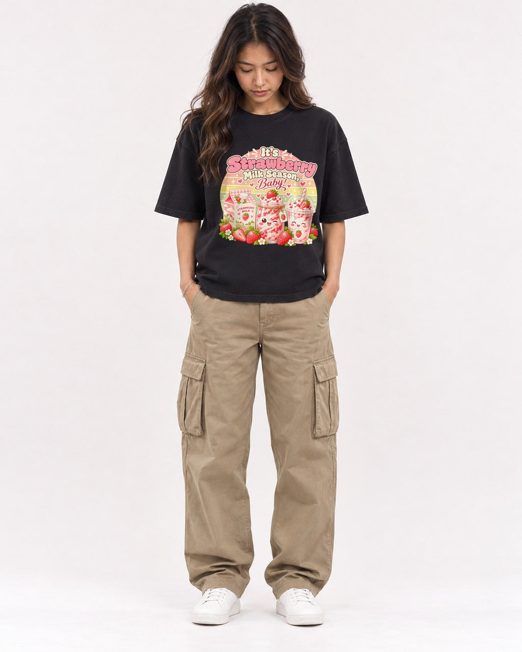 Mockup Boxy Heavyweight Tee Black female full-body 02