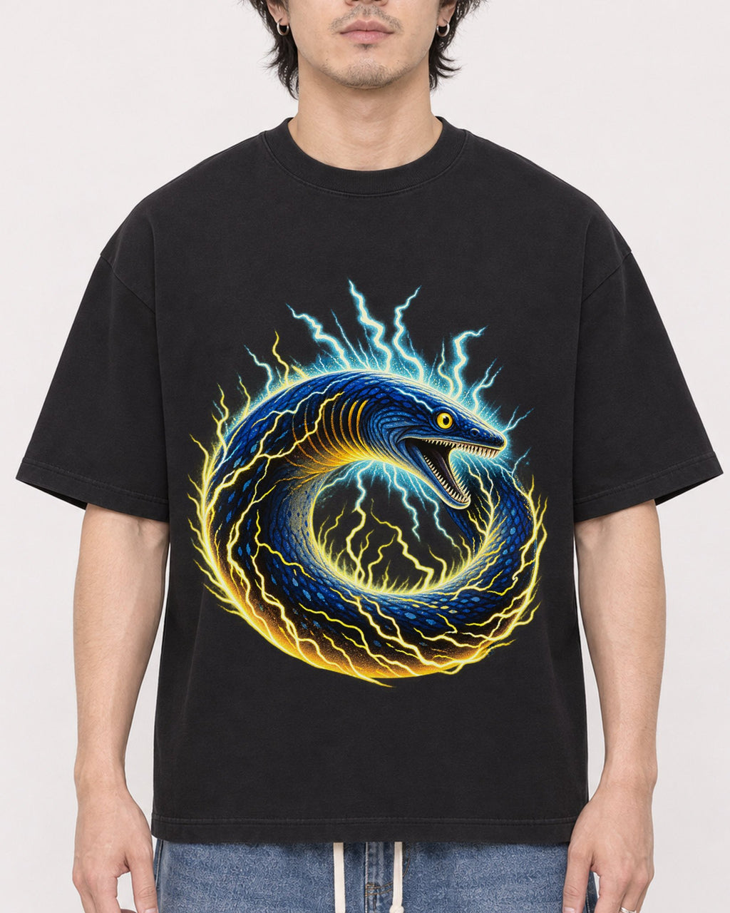 Mockup Boxy Heavyweight Tee Black male close-up 03