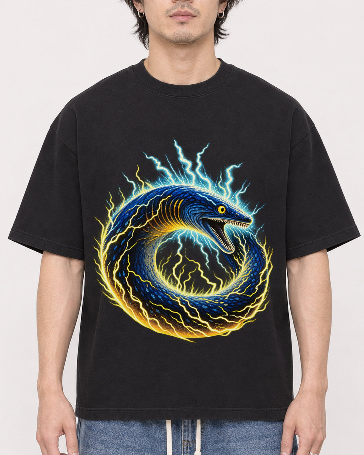 Mockup Boxy Heavyweight Tee Black male close-up 03