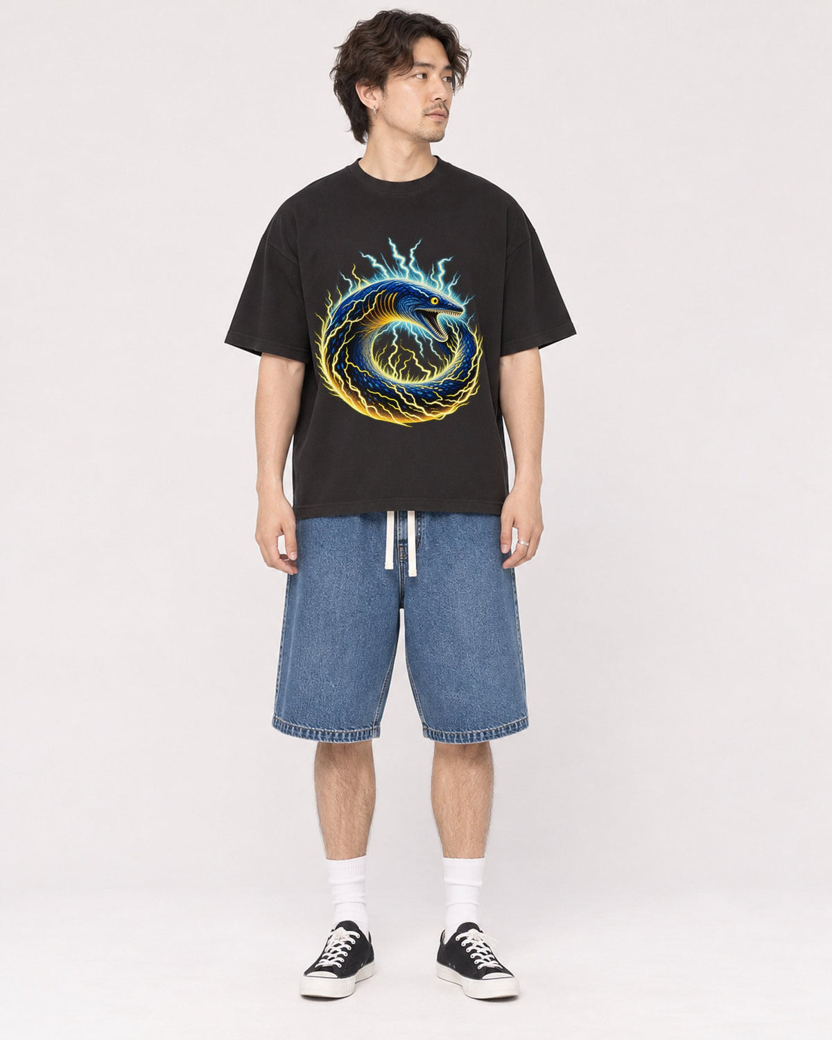 Mockup Boxy Heavyweight Tee Black male full-body 03