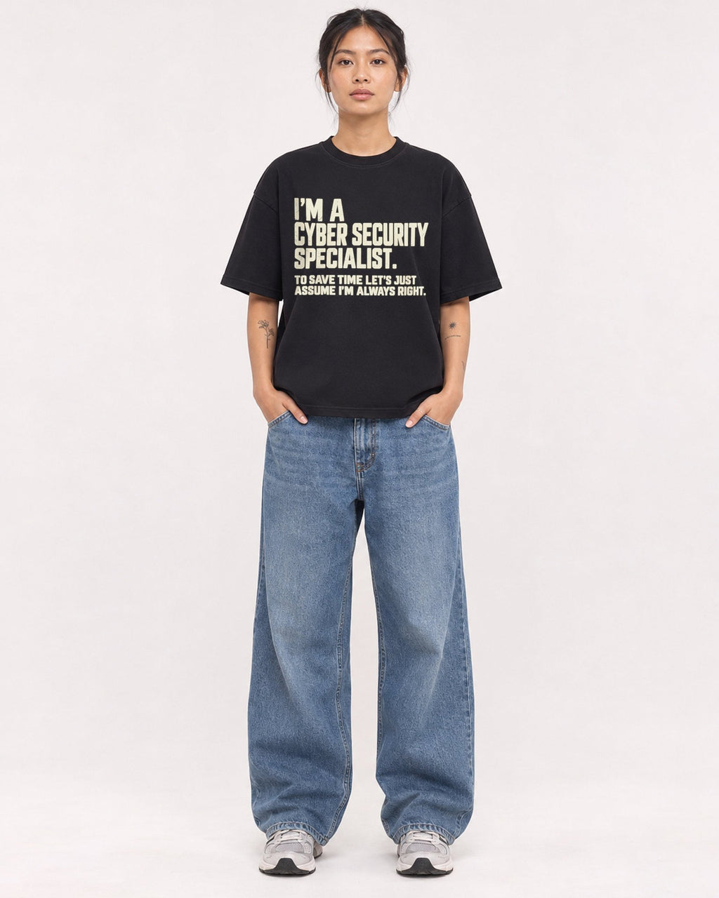 Mockup Boxy Heavyweight Tee Black female full-body 12