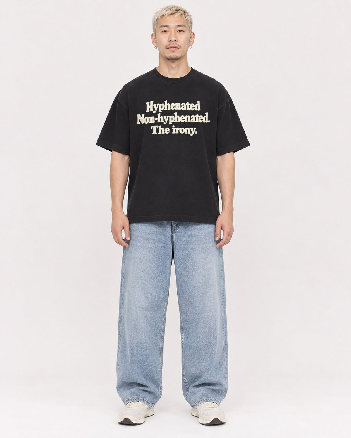 Mockup Boxy Heavyweight Tee Black male full-body 33