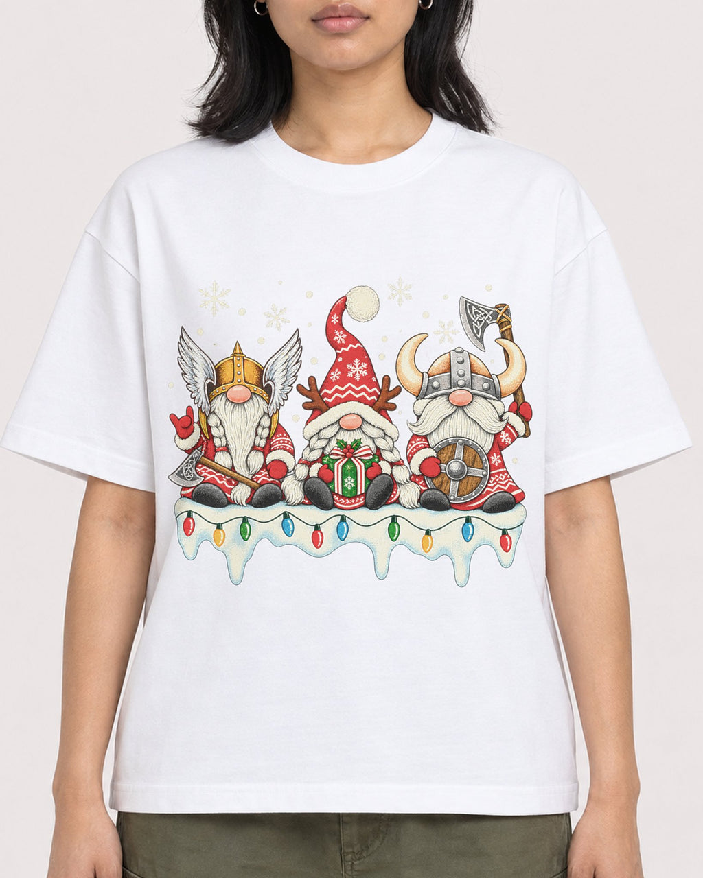 Mockup Boxy Heavyweight Tee White female close-up 22