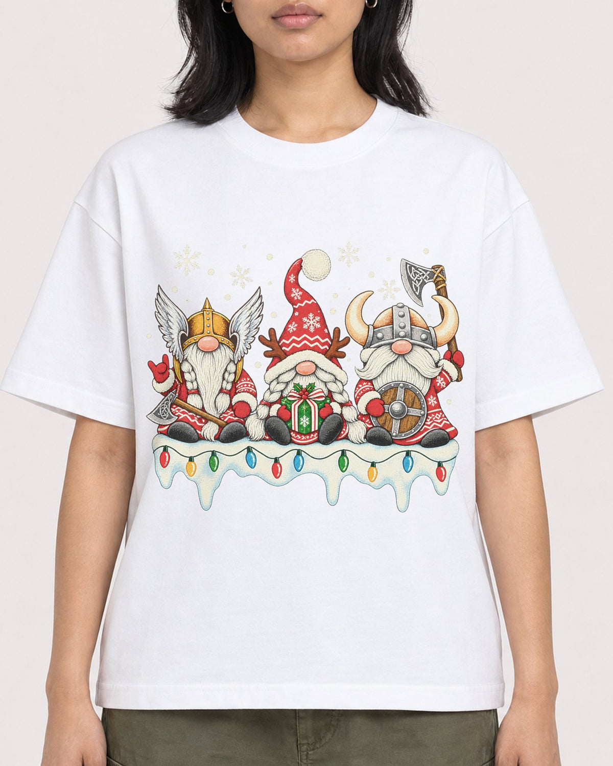 Mockup Boxy Heavyweight Tee White female close-up 22