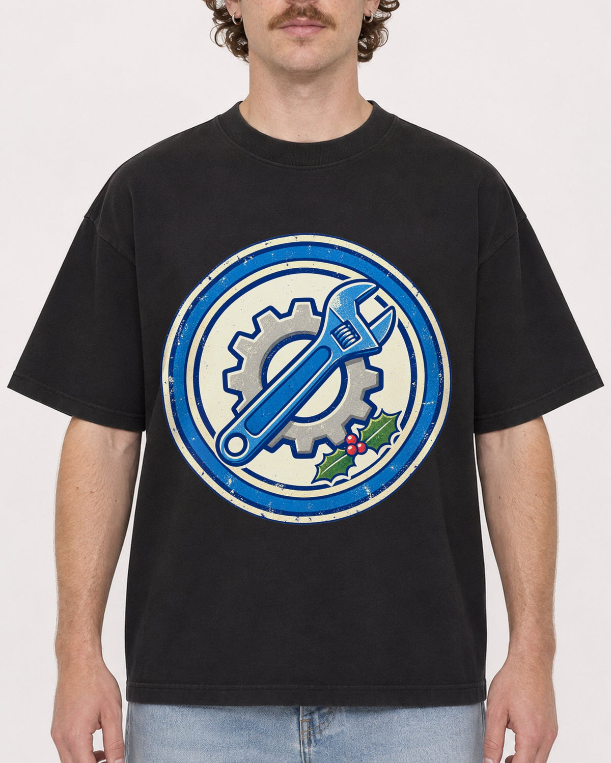 Mockup Boxy Heavyweight Tee Black male close-up 09