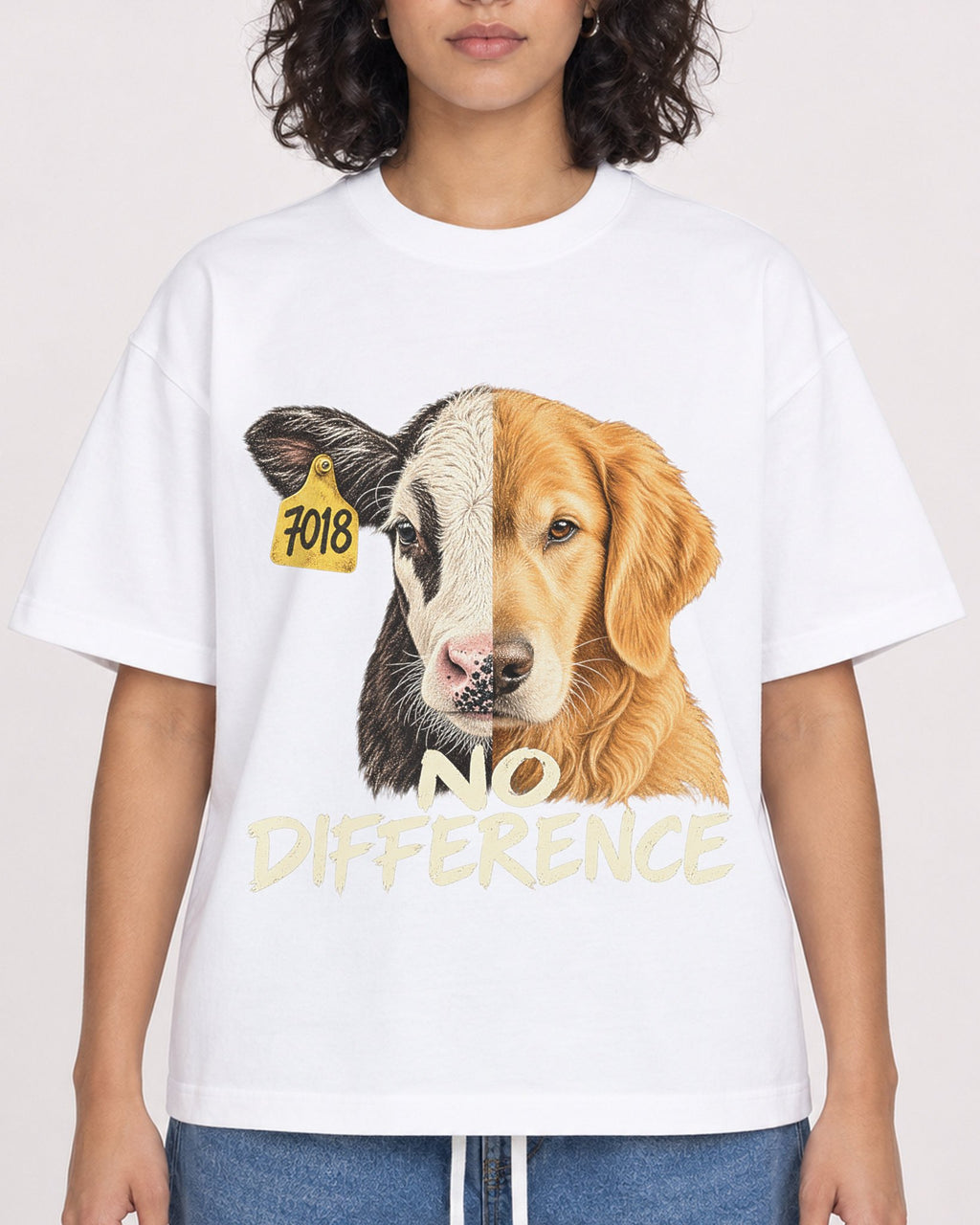 Mockup Boxy Heavyweight Tee White female close-up 26