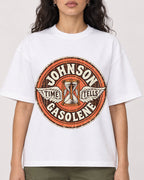 Mockup Boxy Heavyweight Tee White female close-up 07